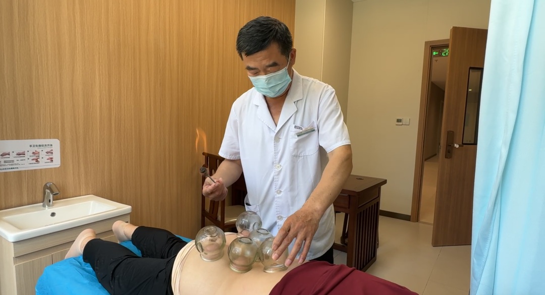 脖子僵、肩膀酸？别只当“小毛病”！颈椎病要重视，中医调理方案全给你